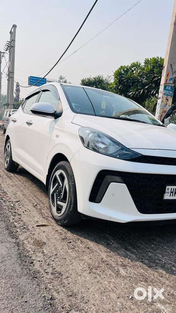 Hyundai Aura 2024 Cng & Hybrids Well Maintained