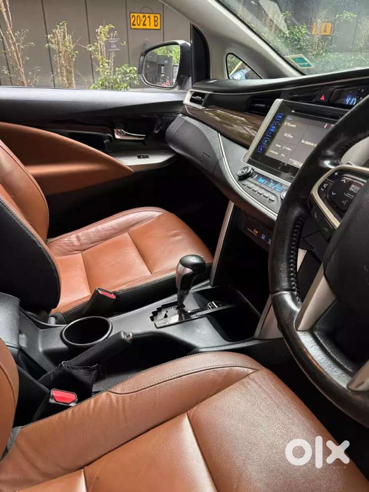 Innova Crysta Z Automatic