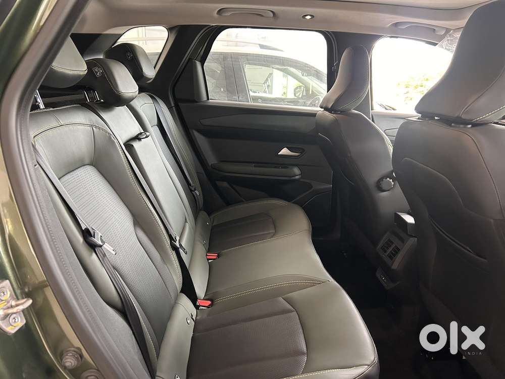 Renault New Duster Rxz Mt, 2026, Petrol