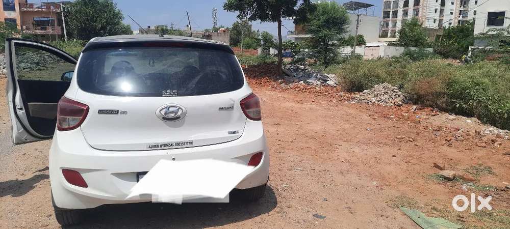 Hyundai Grand I10 2016 Petrol Well Maintained