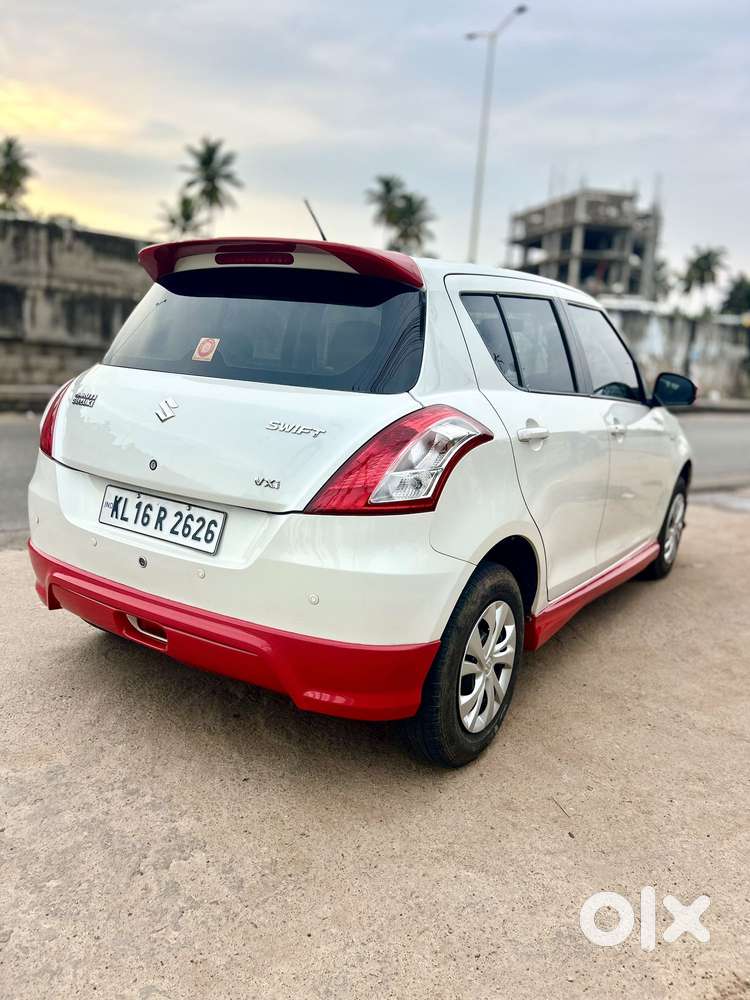 Maruti Suzuki Swift Vxi 1.2 Abs Bs-iv, 2016, Petrol