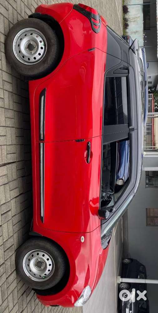 Maruti Suzuki Swift 1.2 Lxi (o), 2021, Petrol