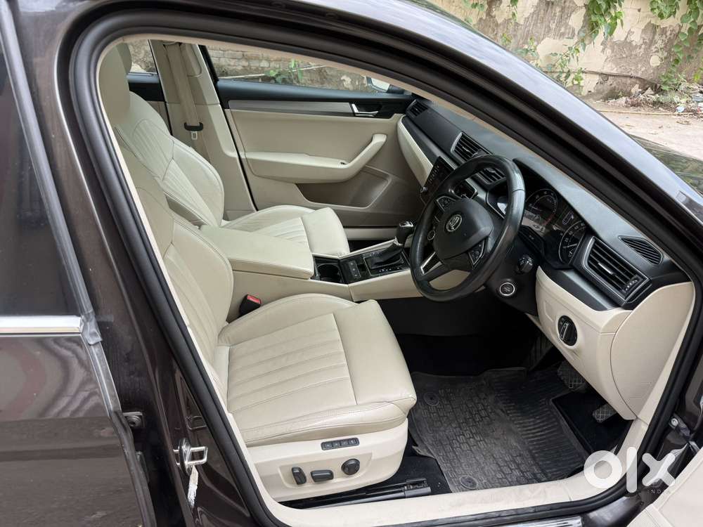 Skoda Superb [ ] 1.8 Style Tsi At, 2018, Petrol