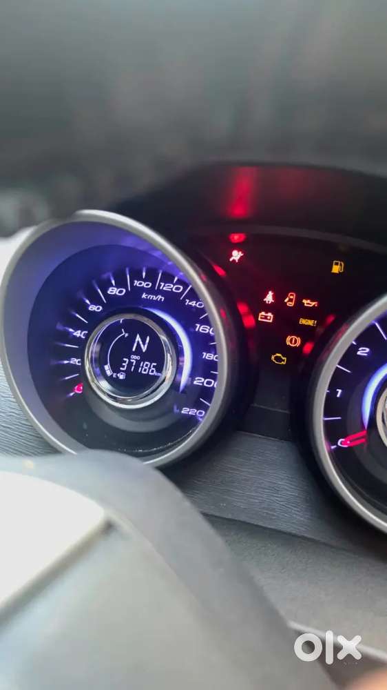 Mahindra Xuv500 2015