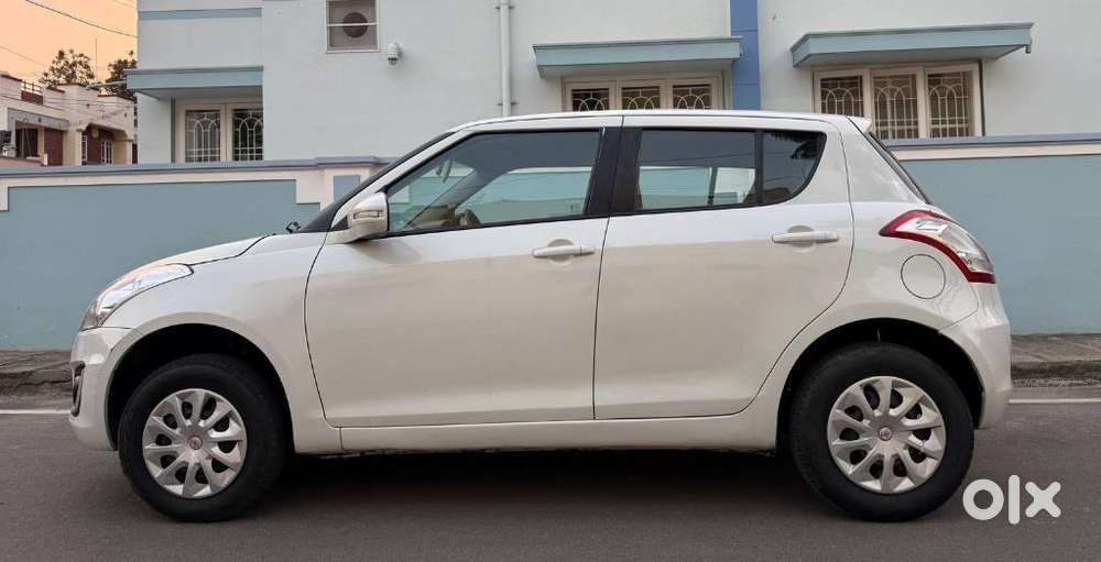 Maruti Suzuki Swift Vxi + Manual, 2016, Petrol