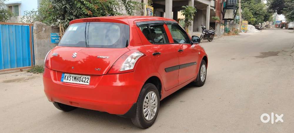 Maruti Suzuki Swift Lxi, 2015, Petrol