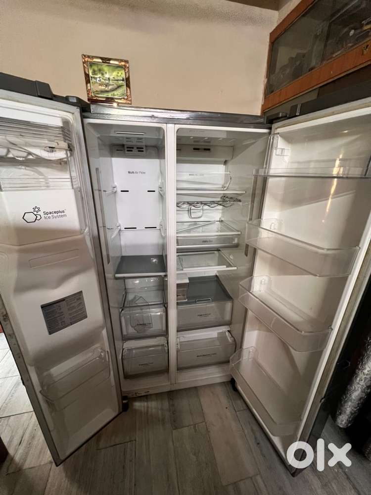 Lg side by side refrigerator with water dispenser for dake 38000