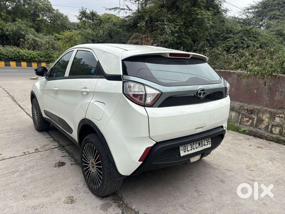 Tata Nexon 1.5 Revotorq Xm (s), 2017, Diesel
