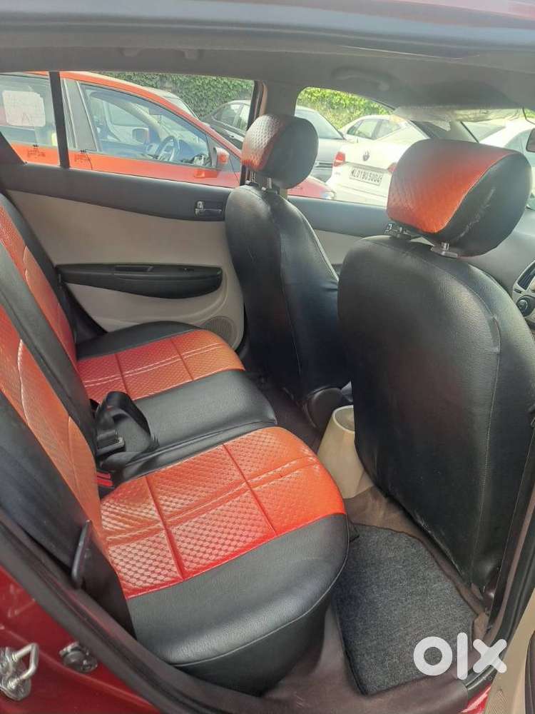 Hyundai I20 Sportz Petrol, 2011, Petrol