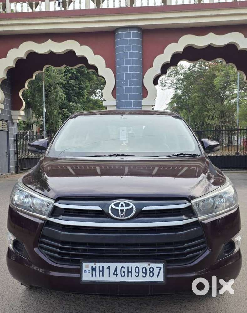 Toyota Innova Crysta 2.8 Gx At 8 Seater, 2017, Diesel