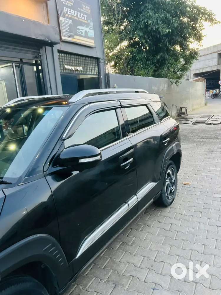 Maruti Suzuki Brezza 2023 Petrol Well Maintained