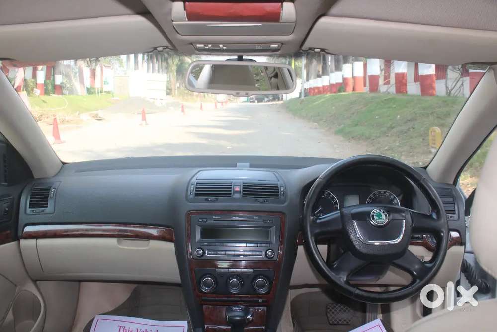 Skoda Laura 2.0 Ambiente 2011