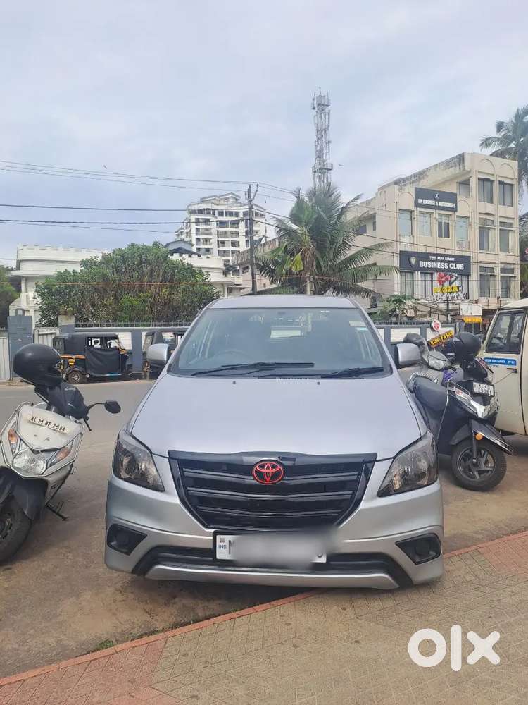 Toyota Innova 2.5 G 2015
