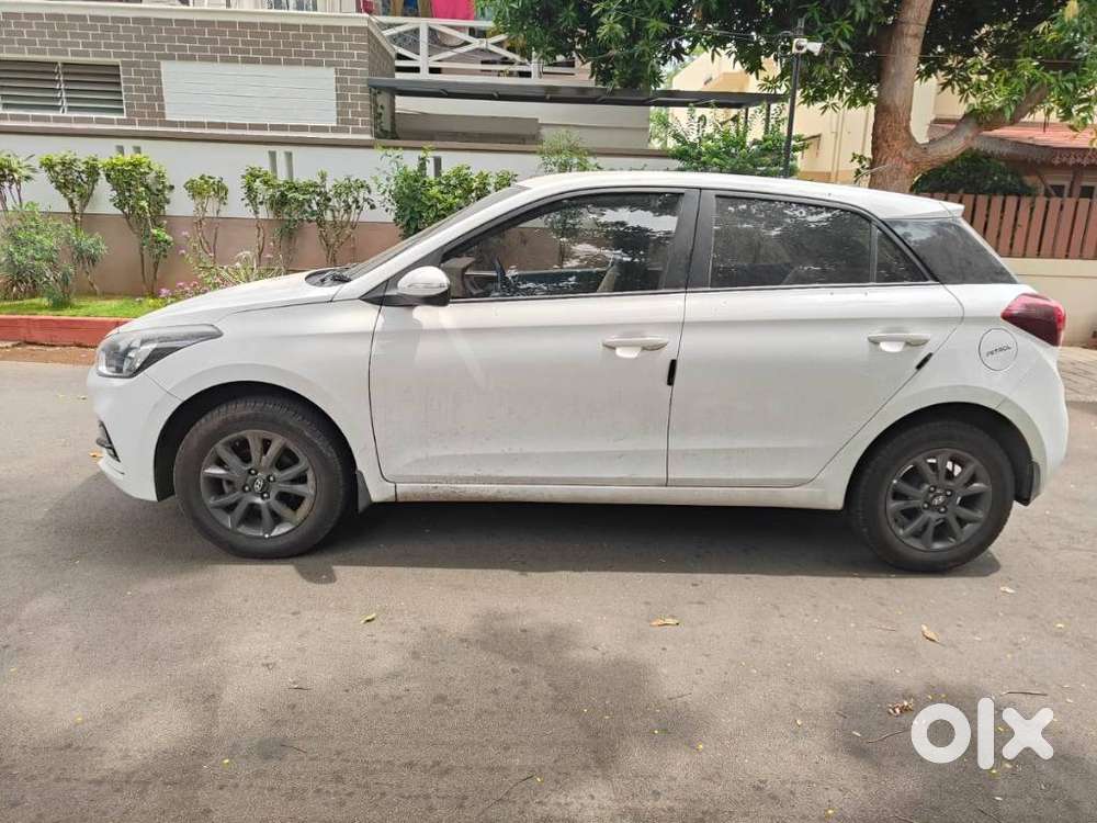 Hyundai Elite I20 Sportz (o) 1.2, 2020, Petrol