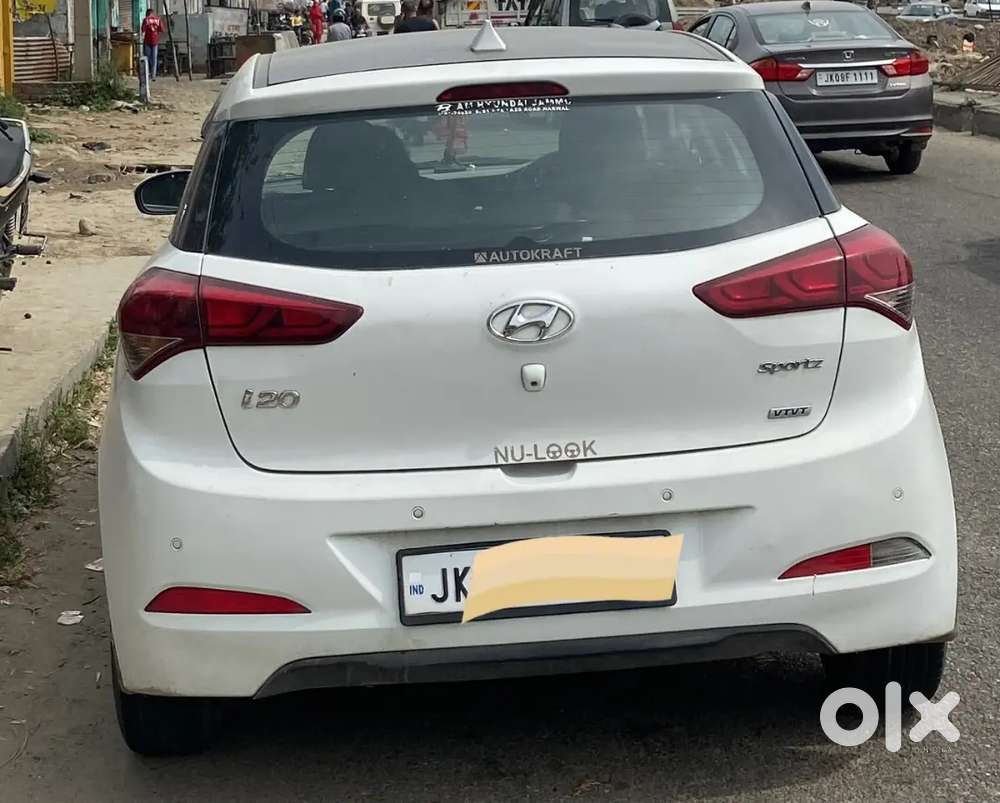 Hyundai I20 Sportz Petrol Manual 2017 Year