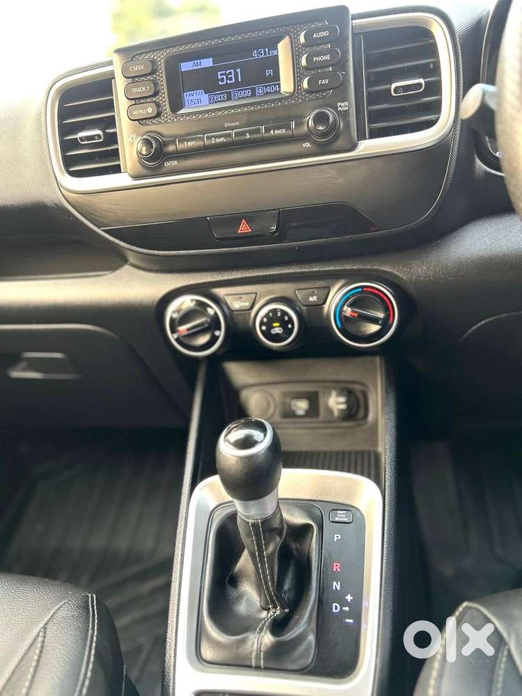 Hyundai Venue S Turbo Dct, 2019, Petrol