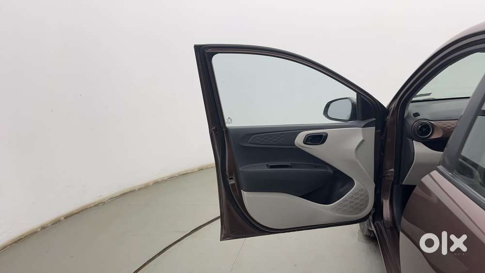 Hyundai Aura [2023-ongoing] 1.2 S Petrol Manual, 2021, Petrol