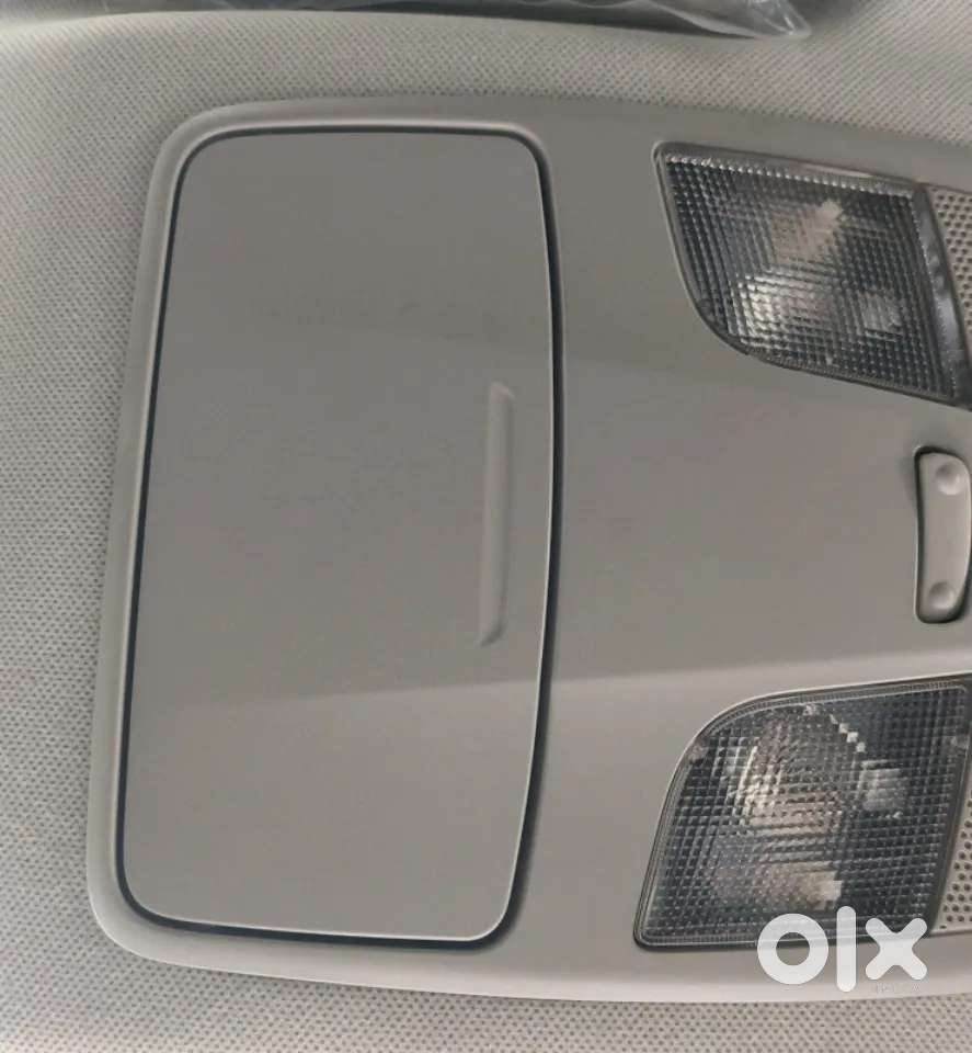 Maruti Suzuki Vitara Brezza 1.5 Zxi Plus Dual Tone, 2021, Petrol