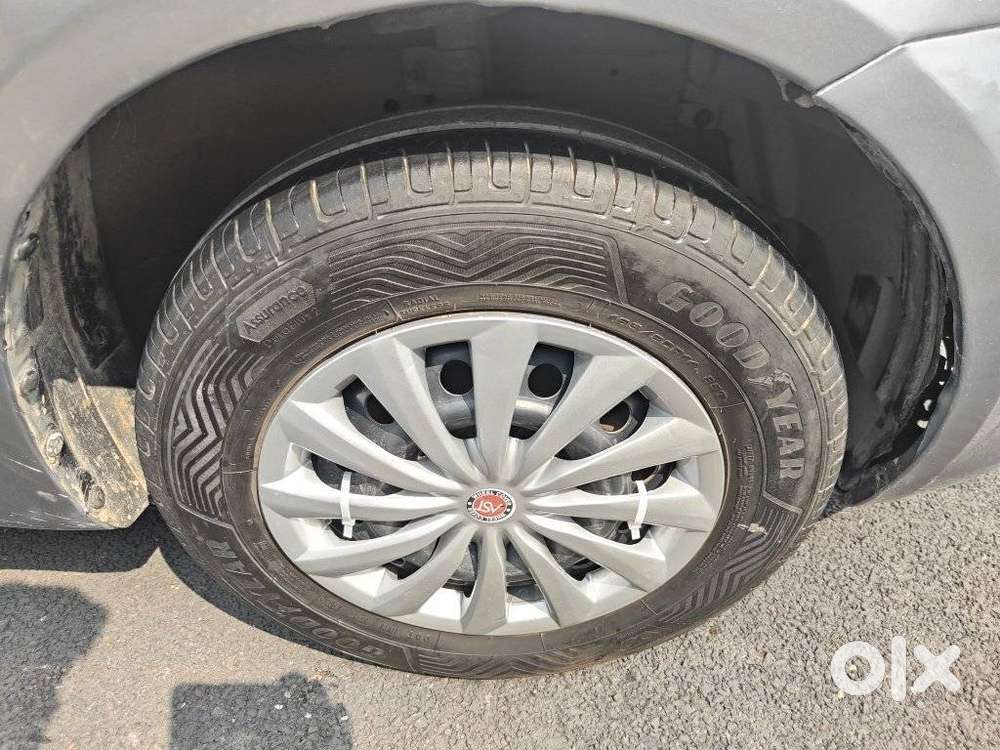 Maruti Suzuki Swift Dzire Vxi Optional, 2013, Petrol