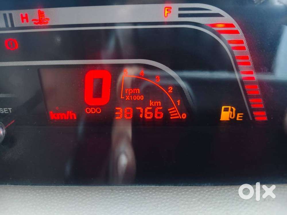 Well Maintained And Single Handed Mahindra Bolero.