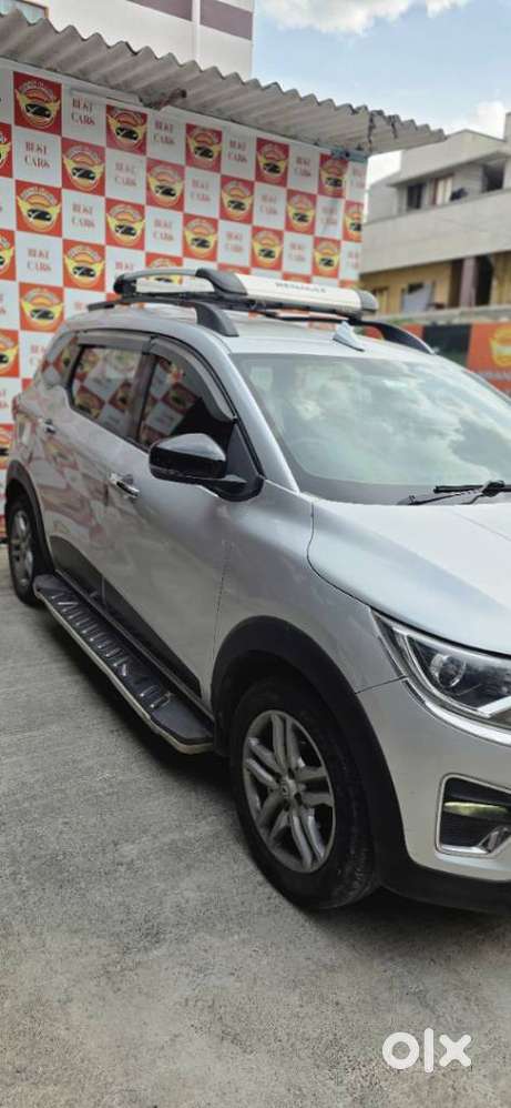Renault Triber Rxz, 2022, Petrol