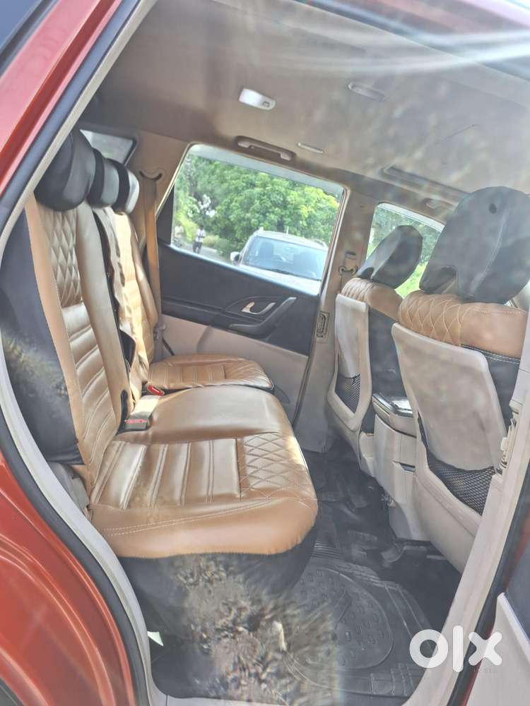 Mahindra Xuv500 2.2 W10, 2016, Diesel