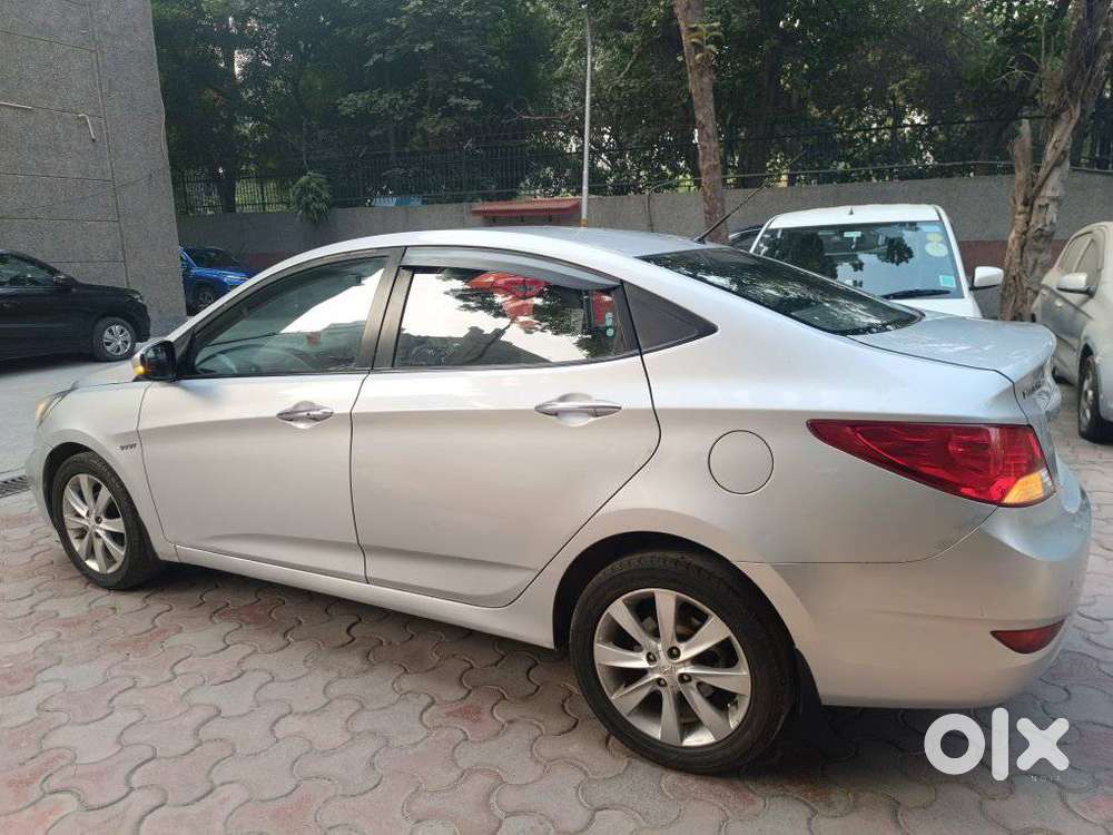 Hyundai Verna 1.6 Sx (o) Vtvt At, 2013, Petrol