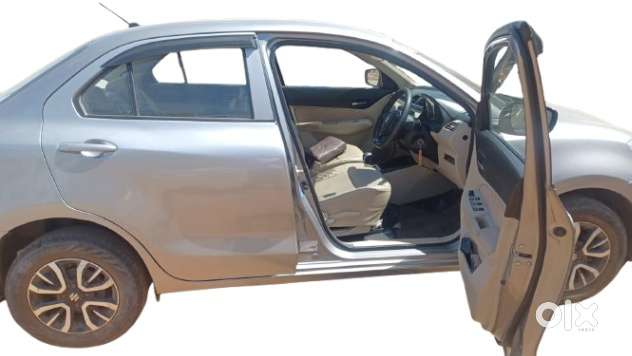 Maruti Suzuki Dzire Vxi Ags, 2022, Petrol