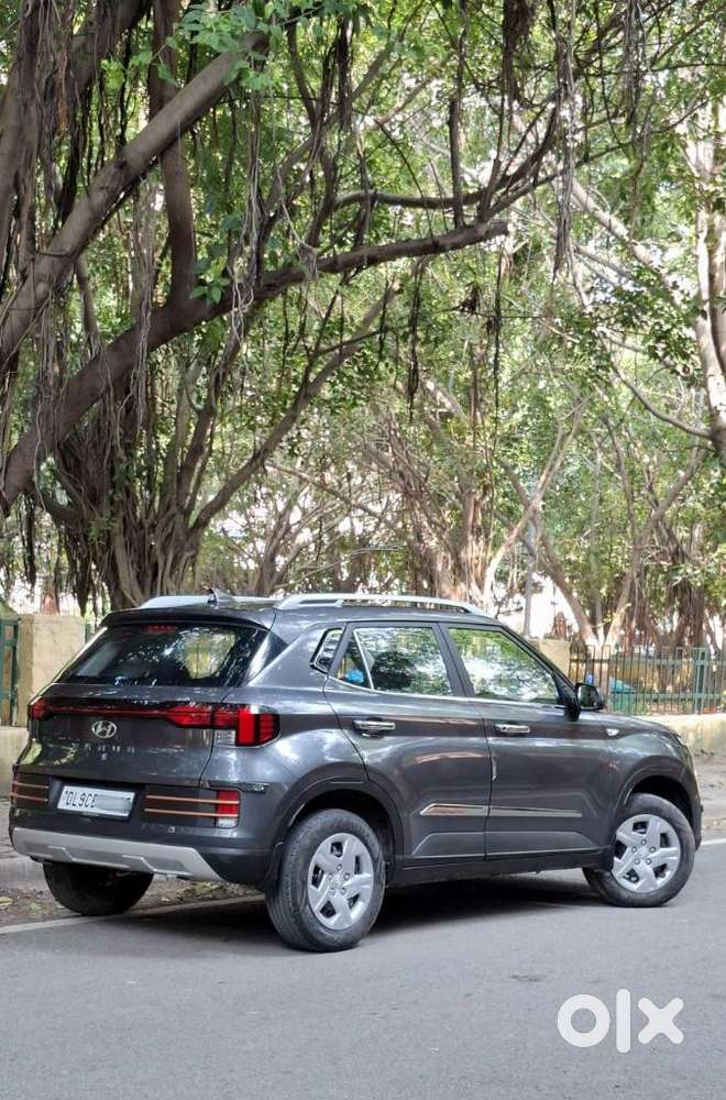 Hyundai Venue 1.2 S (o), 2022, Petrol