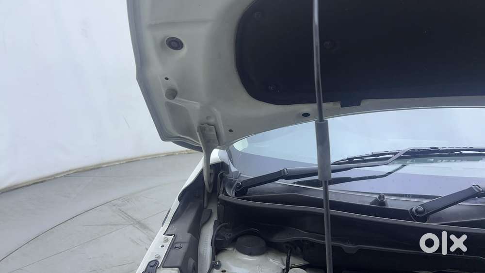 Maruti Suzuki Xl6 1.5 Alpha At, 2019, Petrol