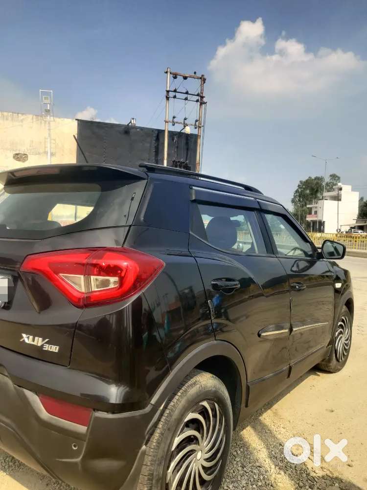Well-maintained 2019 Mahindra Xuv300 W6 (diesel)