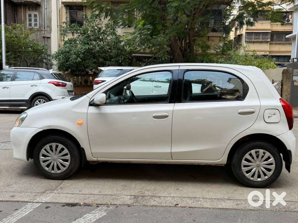Toyota Etios Liva G, 2013, Petrol