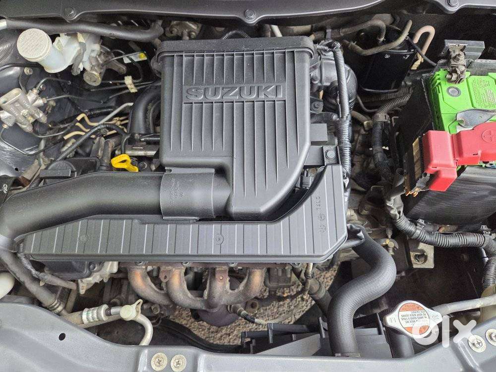 Maruti Suzuki Swift Vxi + Manual, 2016, Petrol