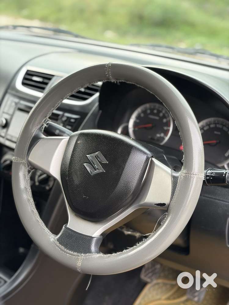 Maruti Suzuki Swift Vxi With Abs, 2012, Petrol