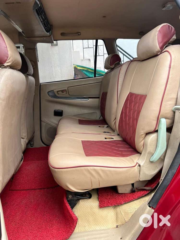 Toyota Innova 2.5 G (diesel) 8 Seater, 2005, Diesel