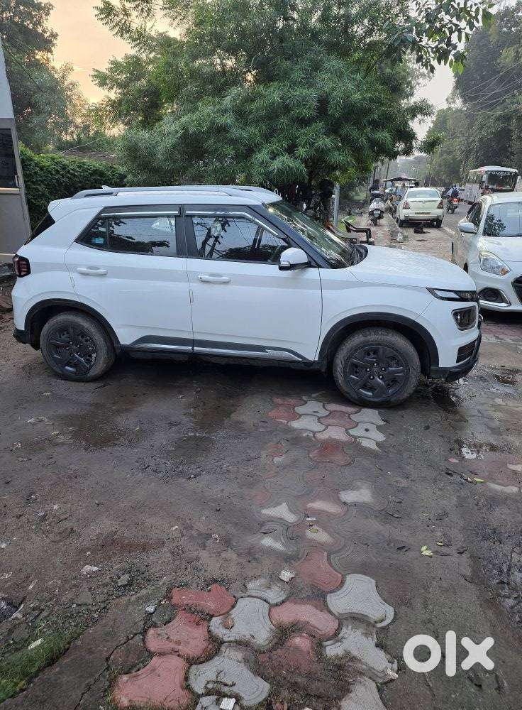 Hyundai Venue S Turbo, 2024, Petrol