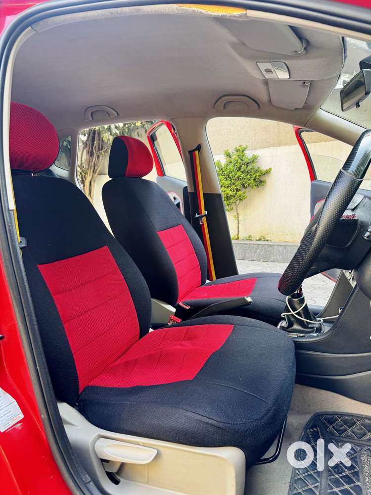 Volkswagen Polo Petrol Highline 1.6l, 2012, Petrol