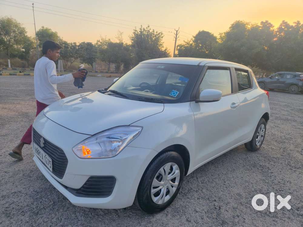 Maruti Suzuki Swift Vxi Optional, 2021, Petrol