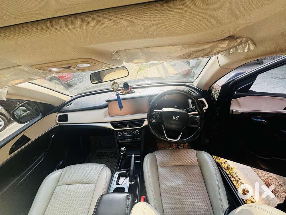 Mahindra Xuv700 2022 Diesel Good Condition With Vip Number