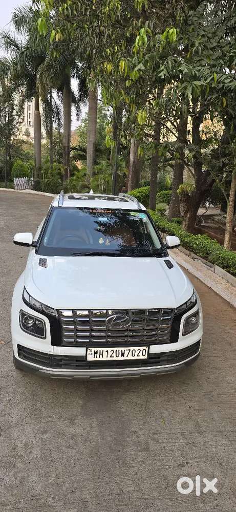 Hyundai Venue 2022 Diesel 37200 Km Driven