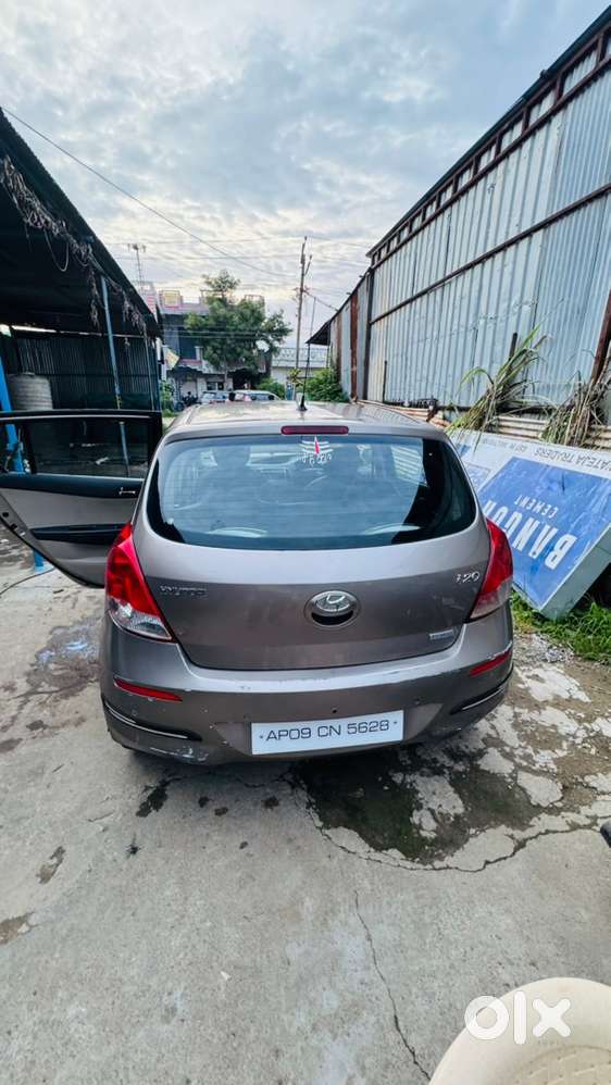 Hyundai I20 2012 Km Driven