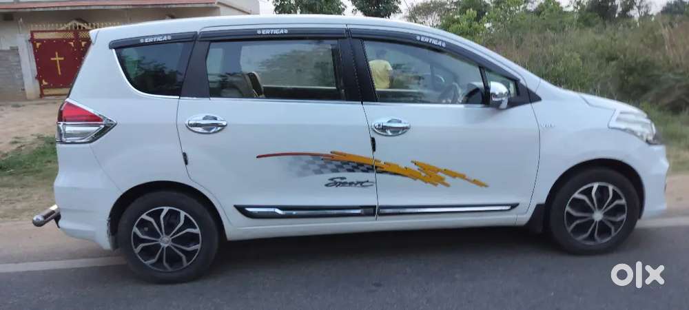 Maruti Suzuki Ertiga 2016 Variant Vxi