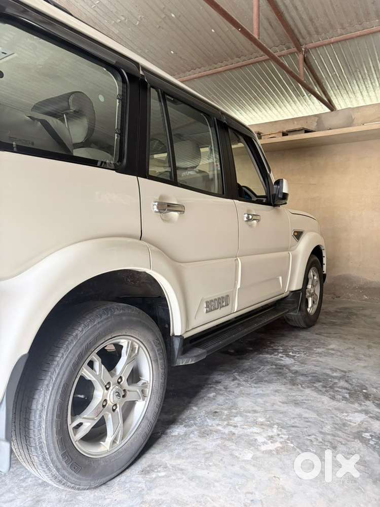 Mahindra Scorpio 2016 Diesel Manual
