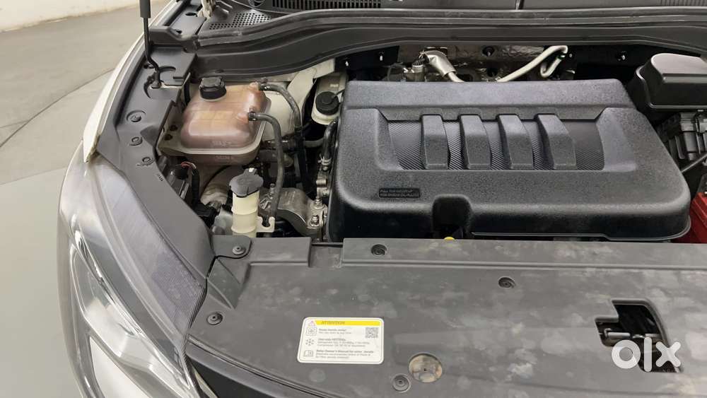 Mahindra Xuv700 2.2 Ax 7 Diesel At Luxury Pack Str, 2022, Diesel