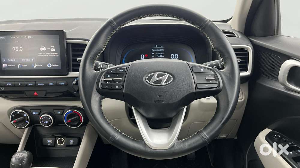Hyundai Venue 1.2 S (o), 2025, Petrol