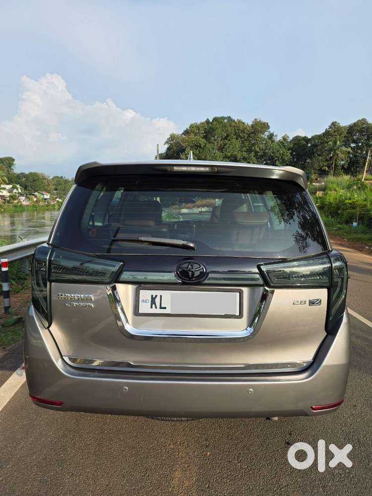 Toyota Innova Crysta 2.8 Zx Automatic 7 Str, 2016, Diesel