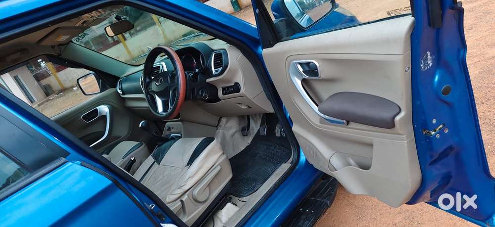 Mahindra Tuv 300 T8, 2016, Diesel