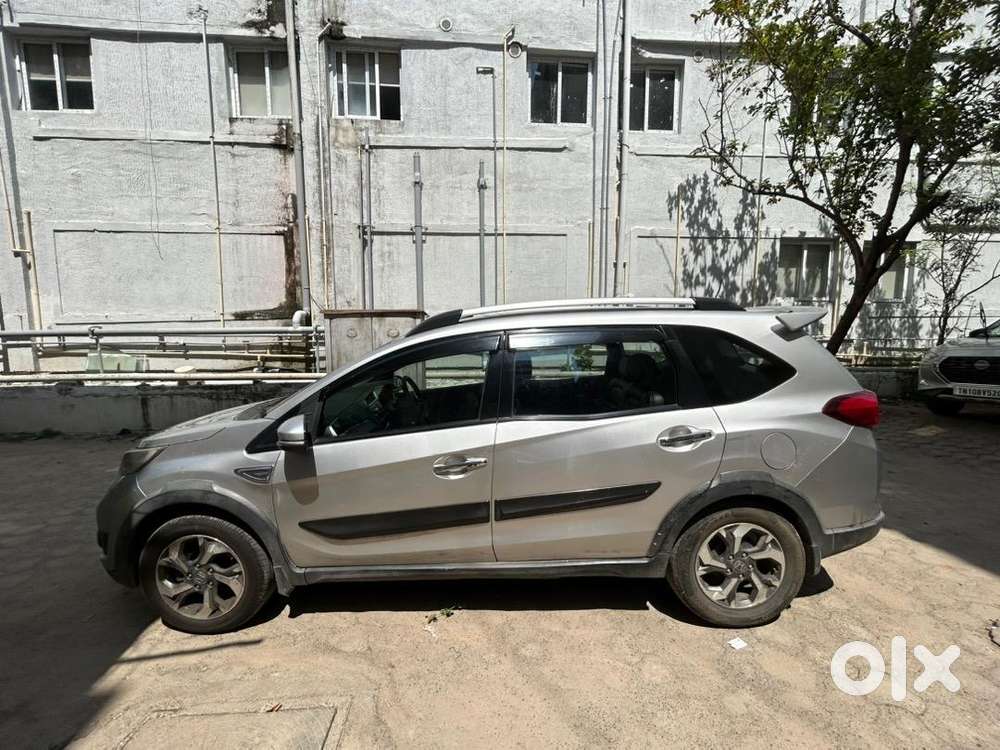 Honda Br-v Automatic (top End) - 2016, Single Owner, Well Maintained