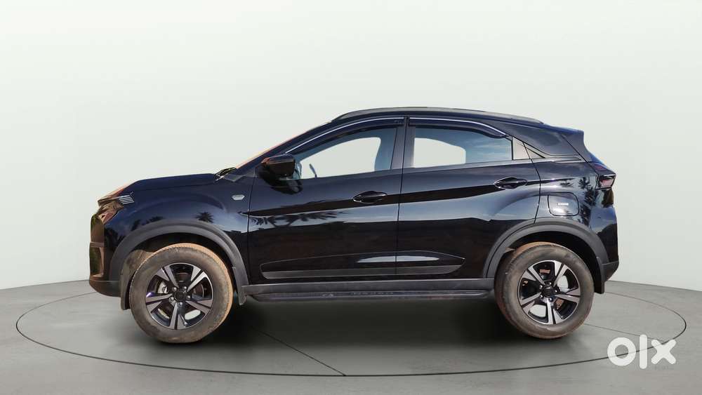 Tata Nexon Creative Plus S 1.2 Revotron Petrol 6 Mt, 2025, Petrol