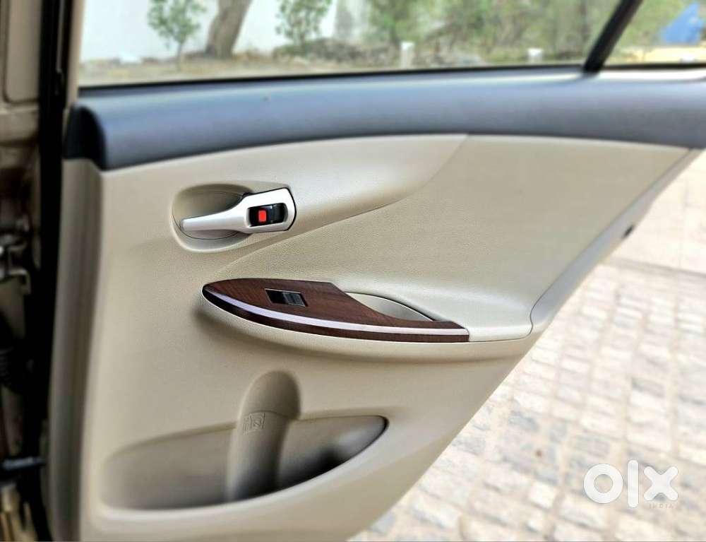 Toyota Corolla Altis Vl, 2011, Petrol